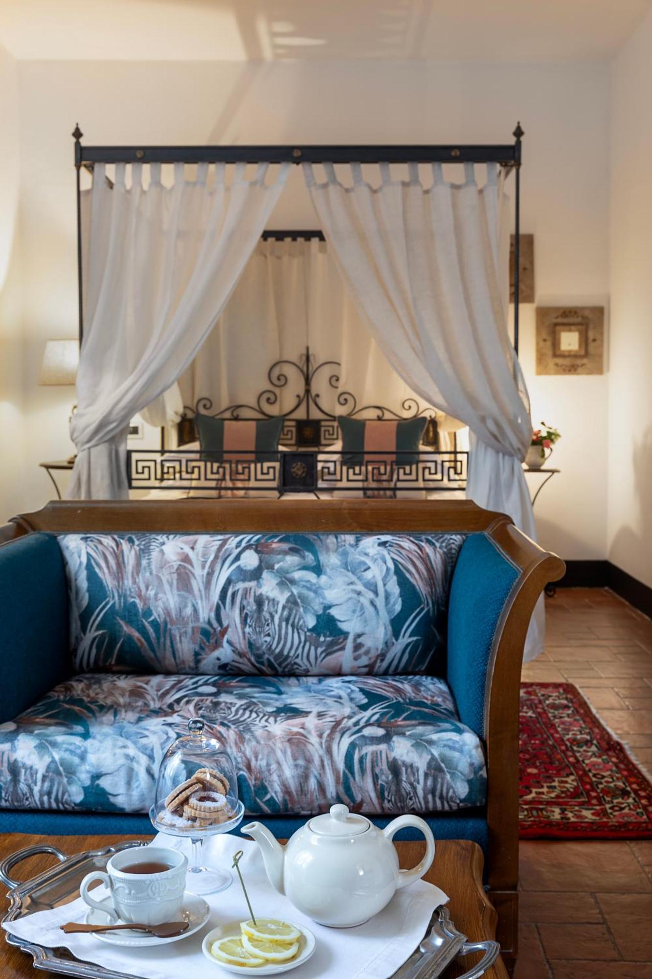 Abbadia San Giorgio Hotel Moneglia Bagian luar foto